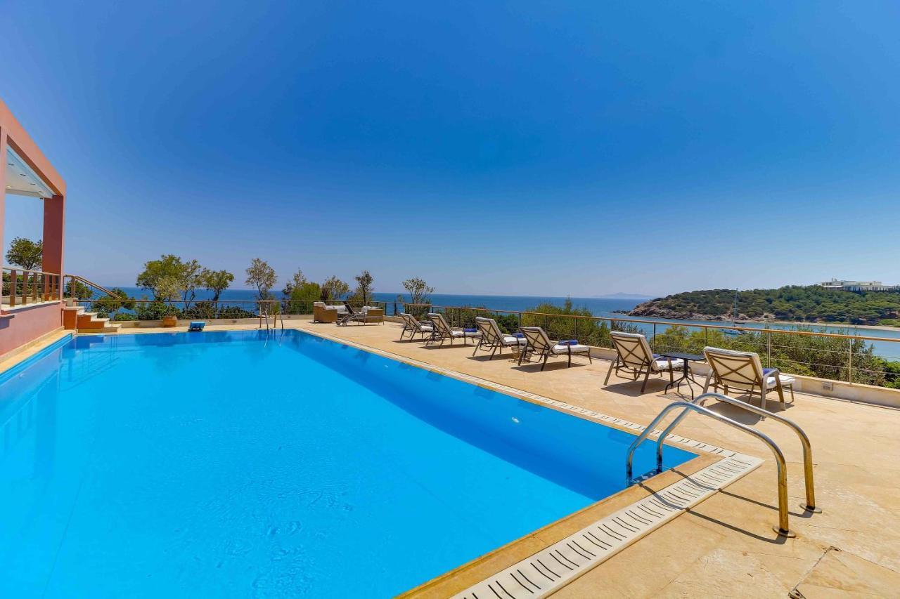 Black Diamond Beachfront Pool Villa Pasithea In Sounio, Athens Sunion Exteriör bild