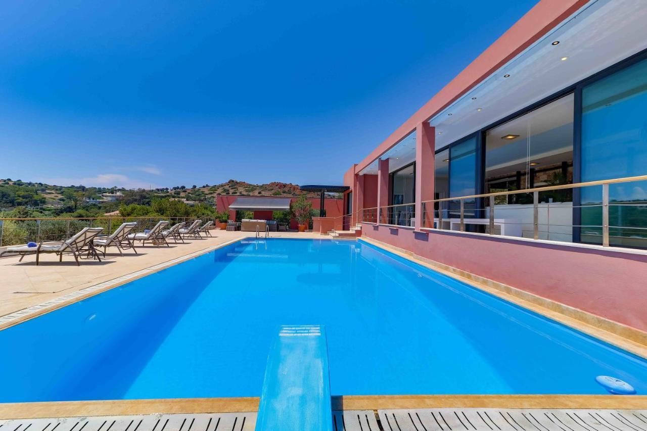 Black Diamond Beachfront Pool Villa Pasithea In Sounio, Athens Sunion Exteriör bild