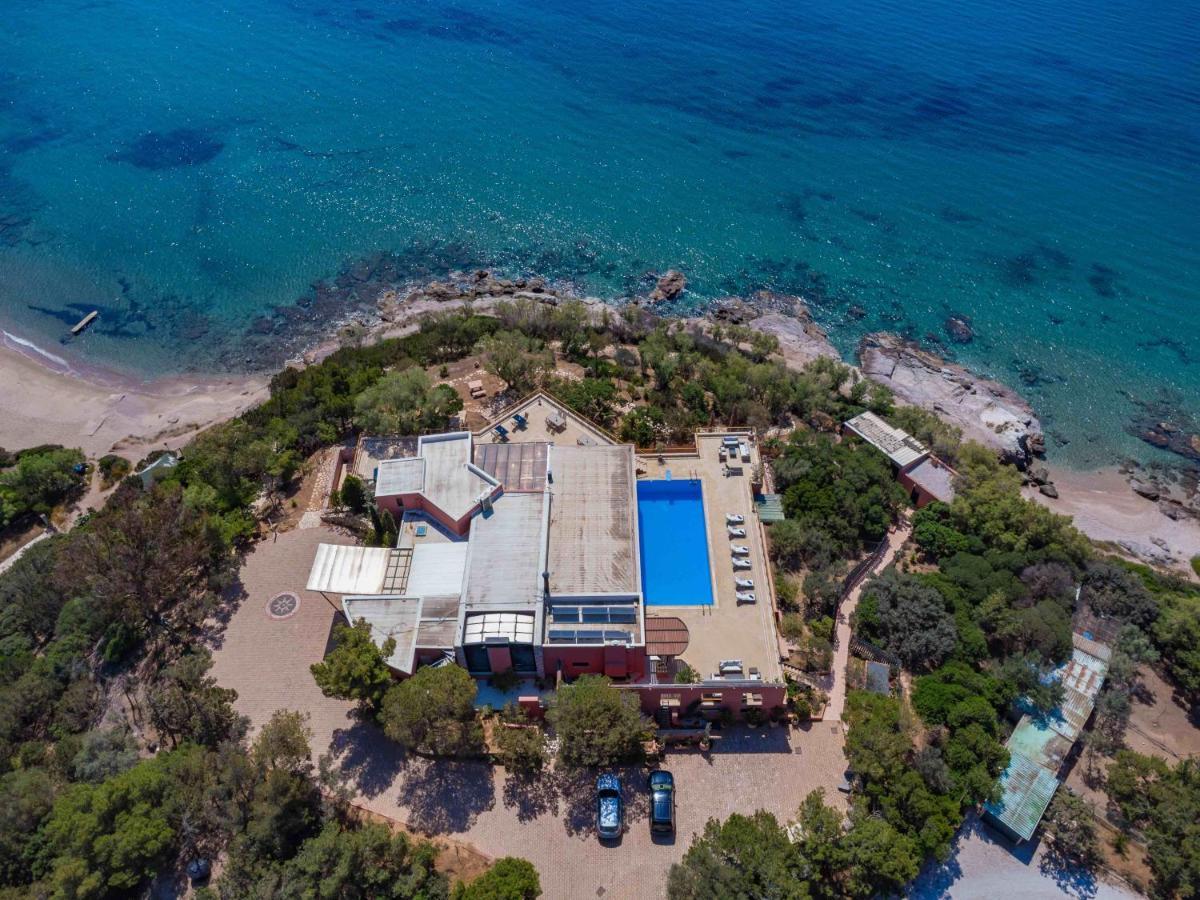 Black Diamond Beachfront Pool Villa Pasithea In Sounio, Athens Sunion Exteriör bild