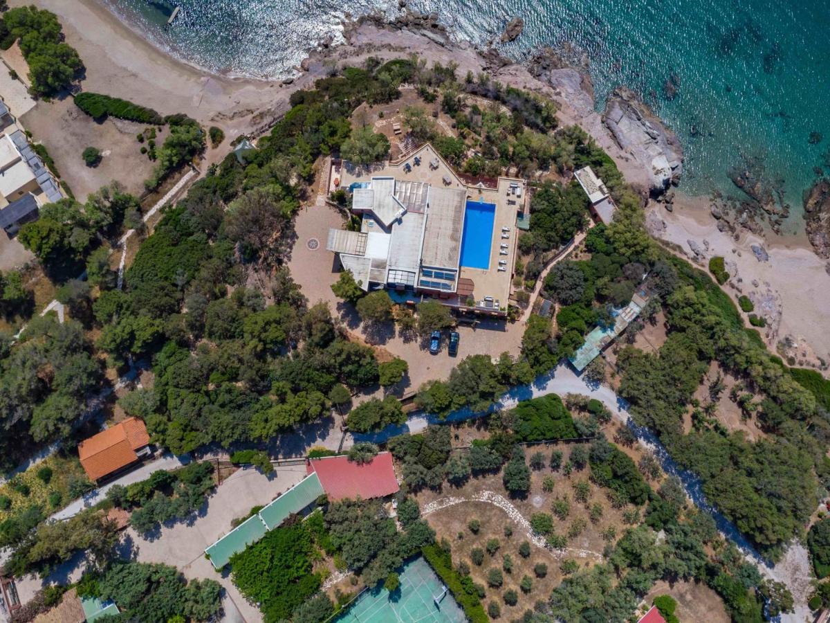 Black Diamond Beachfront Pool Villa Pasithea In Sounio, Athens Sunion Exteriör bild