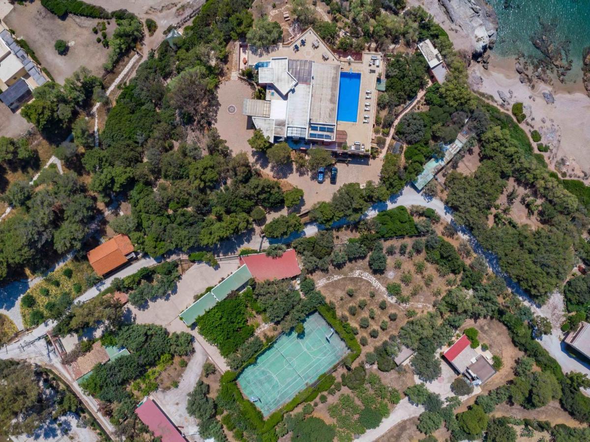 Black Diamond Beachfront Pool Villa Pasithea In Sounio, Athens Sunion Exteriör bild