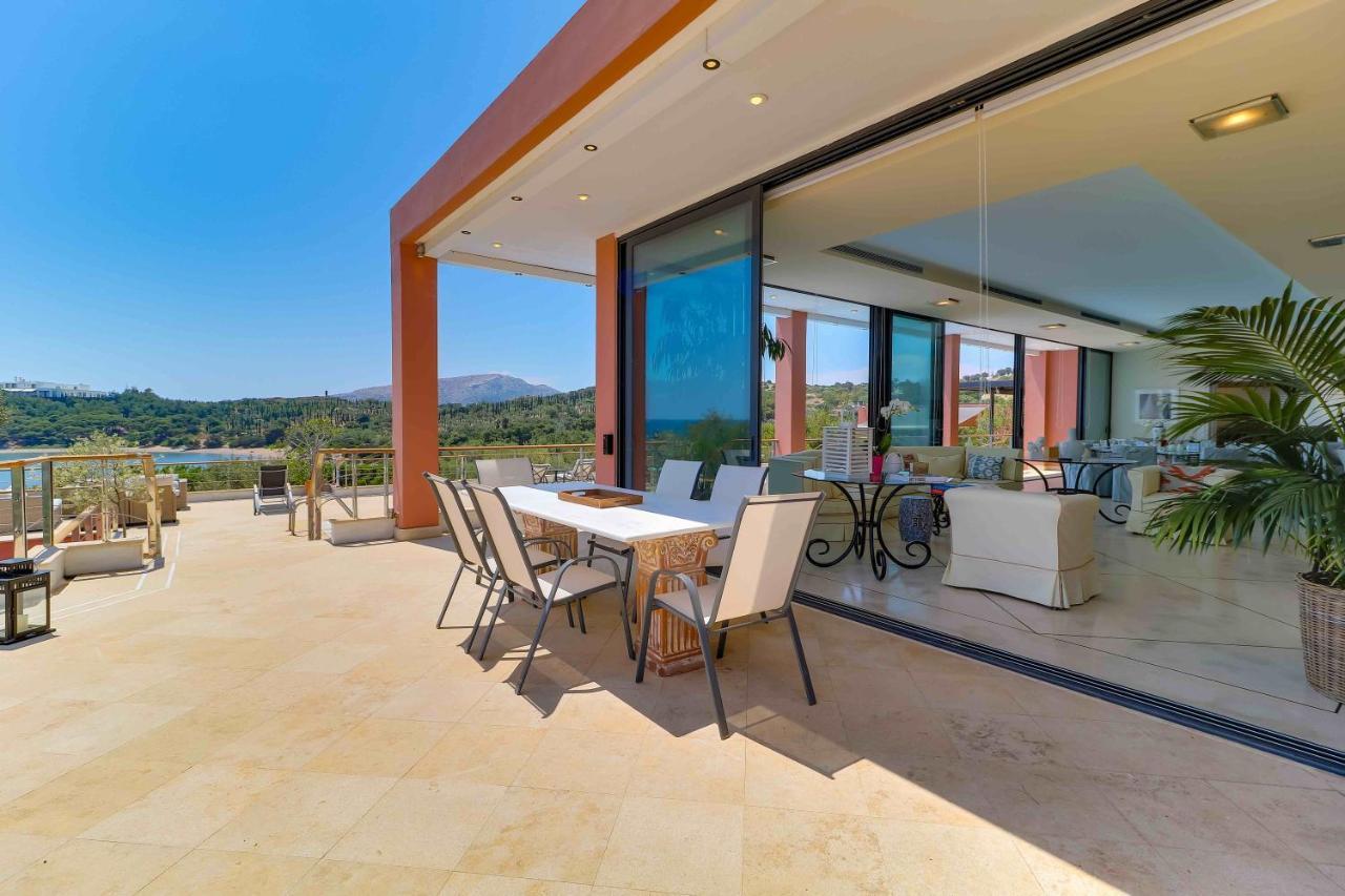 Black Diamond Beachfront Pool Villa Pasithea In Sounio, Athens Sunion Exteriör bild