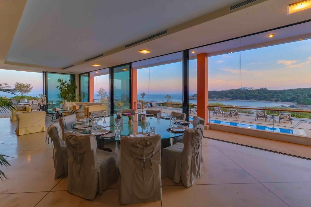 Black Diamond Beachfront Pool Villa Pasithea In Sounio, Athens Sunion Exteriör bild