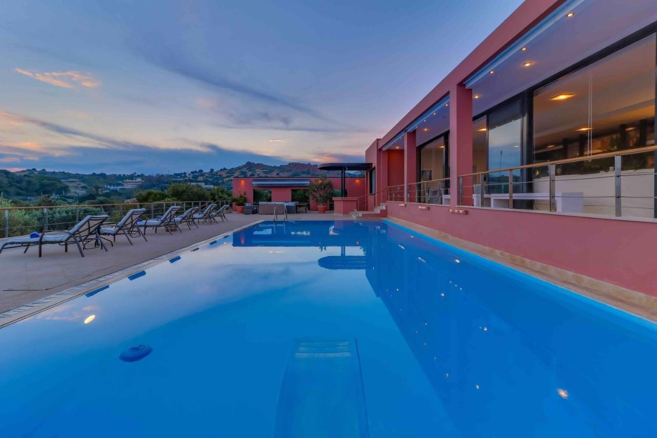 Black Diamond Beachfront Pool Villa Pasithea In Sounio, Athens Sunion Exteriör bild